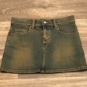 Levi’s vintage denim skirt in excellent condition